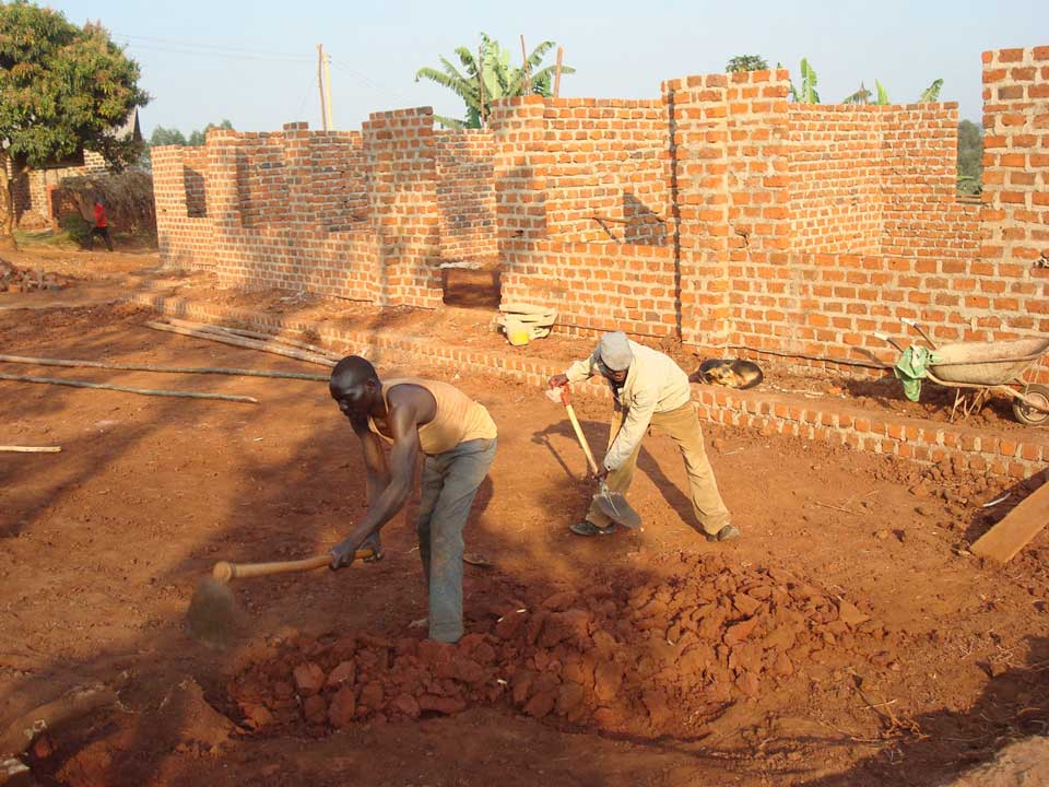 Schulhof in Arbeit